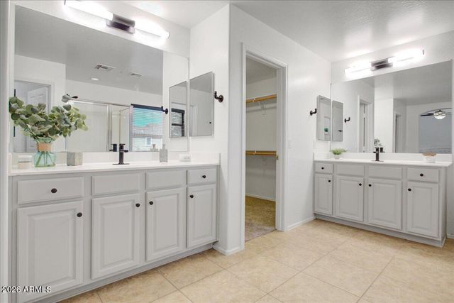 3260 E MEAD Drive, Gilbert, AZ 85298