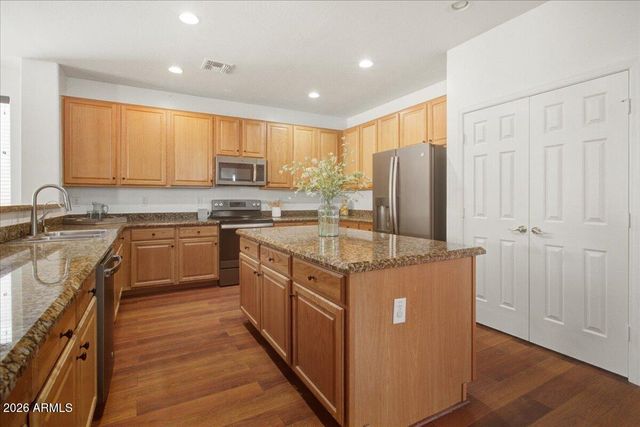 3260 E MEAD Drive, Gilbert, AZ 85298