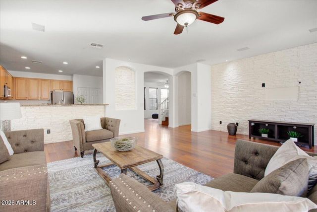 3260 E MEAD Drive, Gilbert, AZ 85298