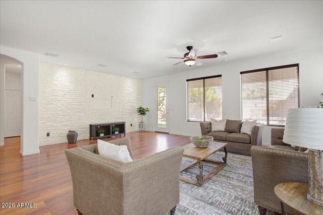 3260 E MEAD Drive, Gilbert, AZ 85298