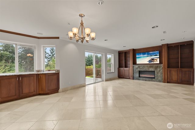 1932 S 370th Court, Federal Way, WA 98003