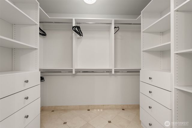 1932 S 370th Court, Federal Way, WA 98003