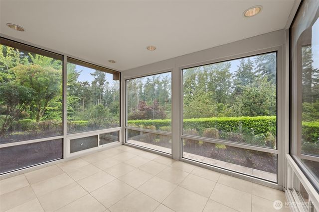 1932 S 370th Court, Federal Way, WA 98003