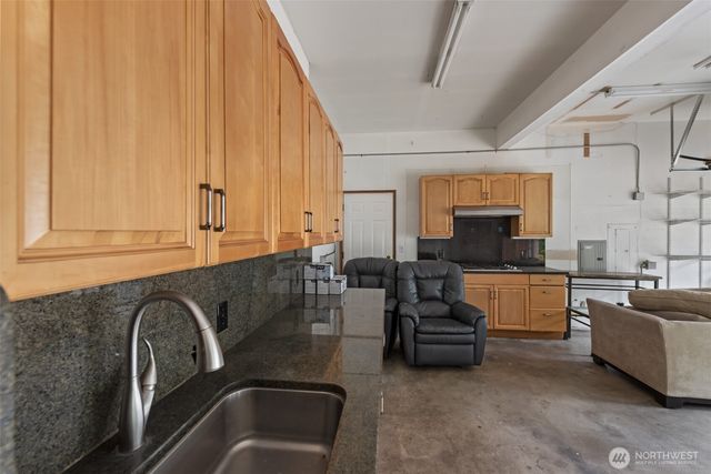 1932 S 370th Court, Federal Way, WA 98003