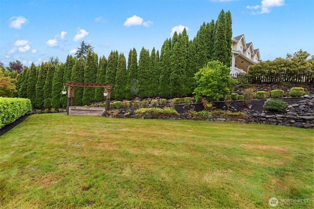 1932 S 370th Court, Federal Way, WA 98003