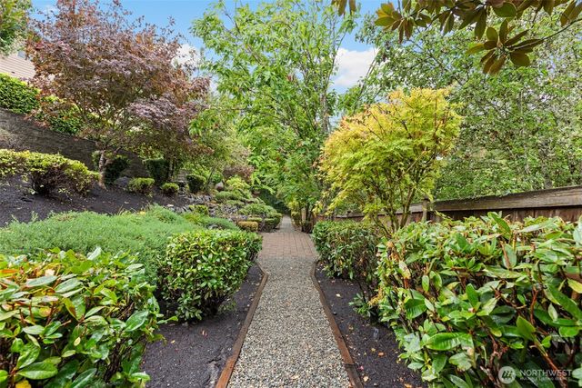 1932 S 370th Court, Federal Way, WA 98003