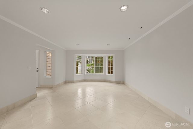 1932 S 370th Court, Federal Way, WA 98003