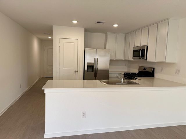 10914 Silver Canoe Drive, Beasley, TX 77417