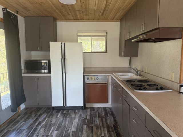 7077 Cherokee Trail, Weatherford, TX 76087