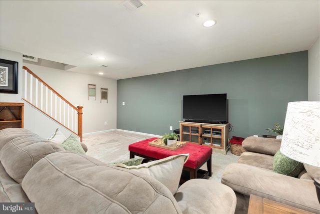 14354 NORTHBROOK LN, Gainesville, VA 20155