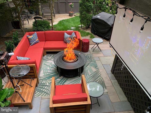 14354 NORTHBROOK LN, Gainesville, VA 20155