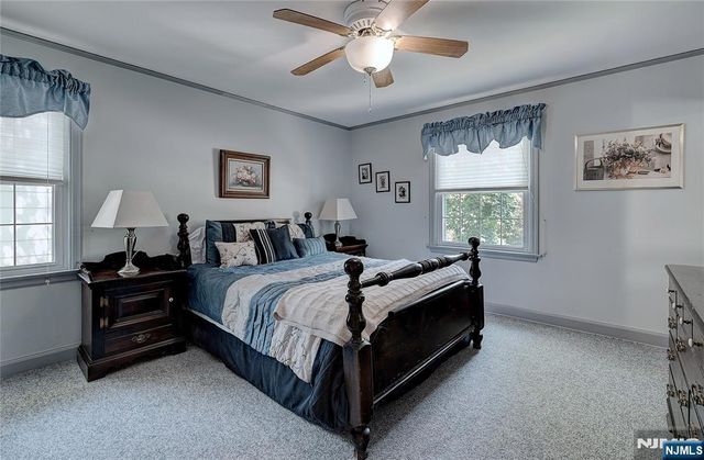 5 Birdseye Glen, Verona, NJ 07044