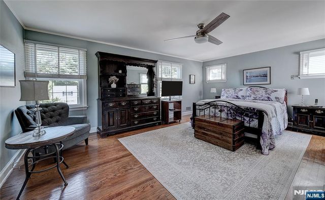 5 Birdseye Glen, Verona, NJ 07044