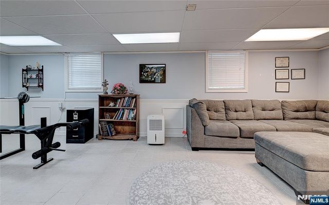 5 Birdseye Glen, Verona, NJ 07044