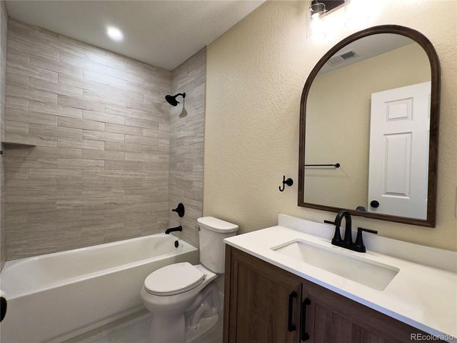 8071 Jasmine Street, Dupont, CO 80024