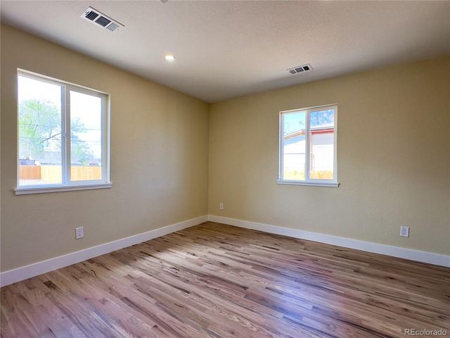 8071 Jasmine Street, Dupont, CO 80024