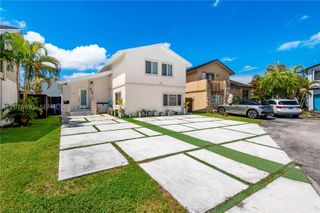 928 NW 106th Ave Cir, Miami, FL 33172
