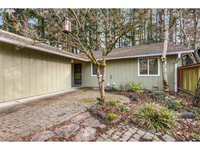 7150 Sw HYLAND WAY Ct, Beaverton, OR 97008
