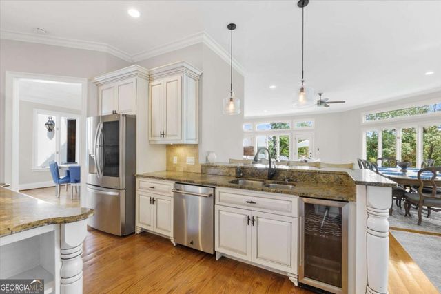 2265 Sidney Drive, Gainesville, GA 30506