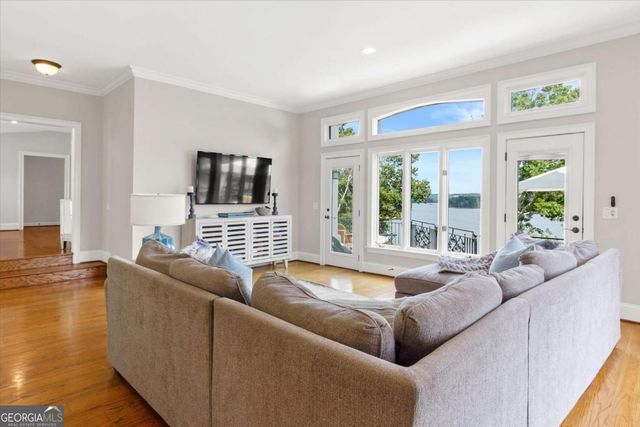 2265 Sidney Drive, Gainesville, GA 30506