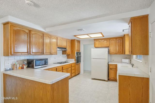 788 Boxthorn Avenue, Newbury Park, CA 91320