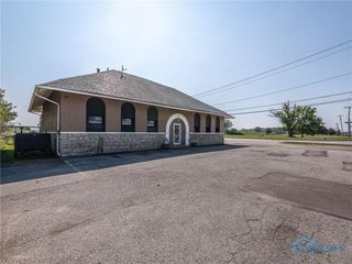 2497 E Broadway Street, Northwood, OH 43619