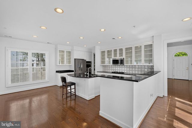 506 GOLDEN OAK TER, Rockville, MD 20850
