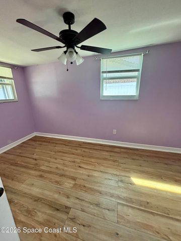 563 Karney Avenue NE, Palm Bay, FL 32907