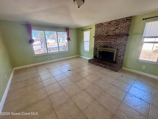 563 Karney Avenue NE, Palm Bay, FL 32907