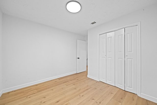 8726 Wilcrest Drive 8726, Houston, TX 77099