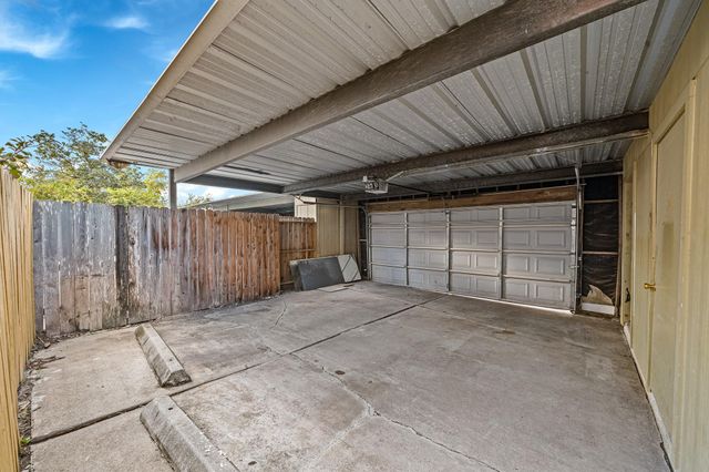 8726 Wilcrest Drive 8726, Houston, TX 77099