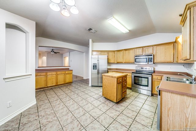 742 Sycamore Moon, San Antonio, TX 78216