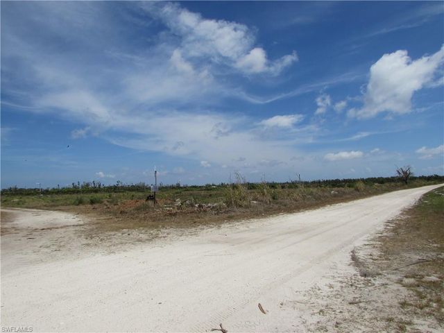 13350 Stringfellow RD, Bokeelia, FL 33922