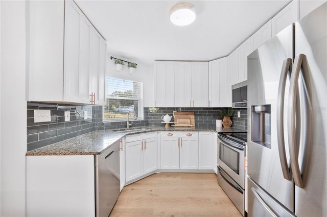 8741 MOUNT ROYAL LANE, Lakeland, FL 33809