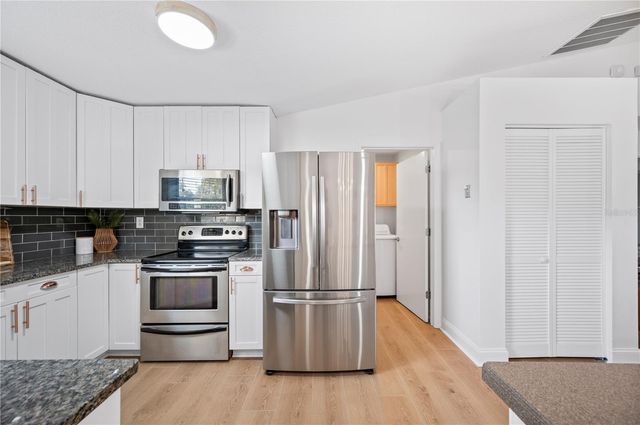 8741 MOUNT ROYAL LANE, Lakeland, FL 33809