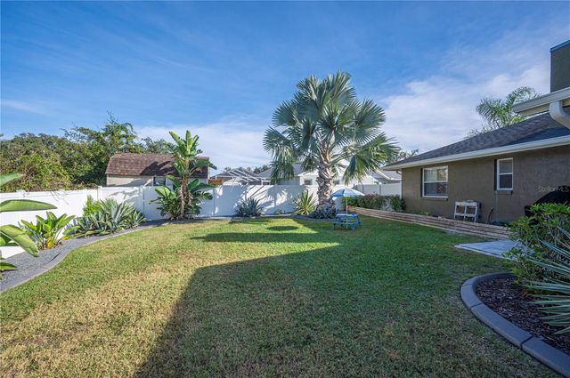 8741 MOUNT ROYAL LANE, Lakeland, FL 33809