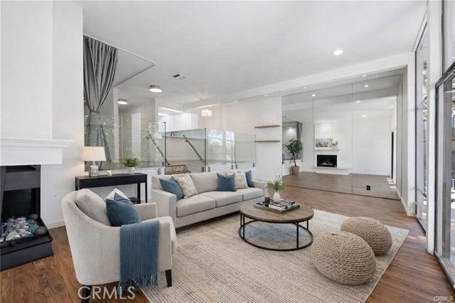 7202 Marina Pacifica Drive South, Long Beach, CA 90803