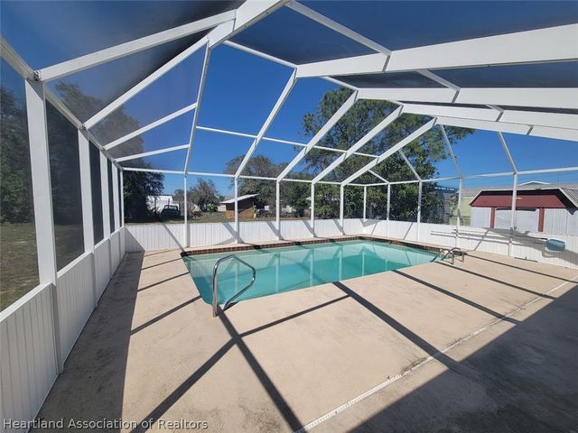 415 E Elm Street, Avon Park, FL 33825