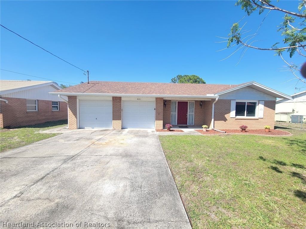 415 E Elm Street, Avon Park, FL 33825