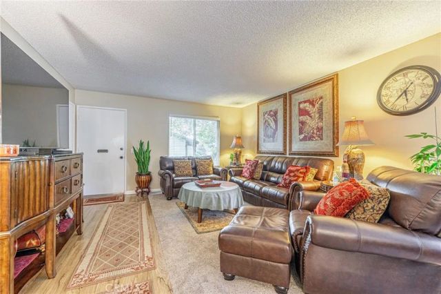 26337 Oak Highland Drive A, Newhall, CA 91321