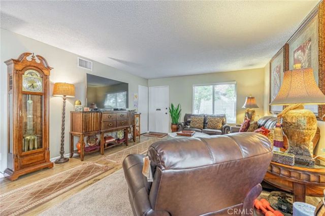 26337 Oak Highland Drive A, Newhall, CA 91321