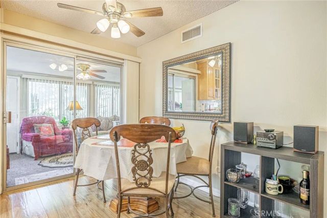 26337 Oak Highland Drive A, Newhall, CA 91321