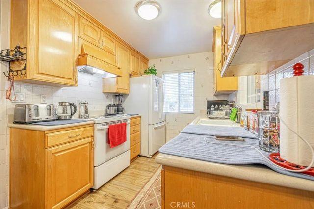 26337 Oak Highland Drive A, Newhall, CA 91321