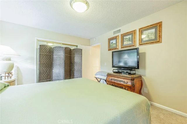 26337 Oak Highland Drive A, Newhall, CA 91321