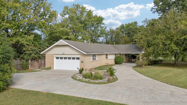 12036 S 278th East Avenue, Coweta, OK 74429