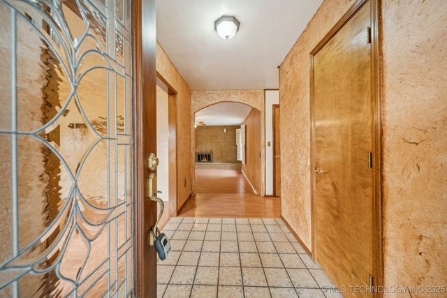 12036 S 278th East Avenue, Coweta, OK 74429