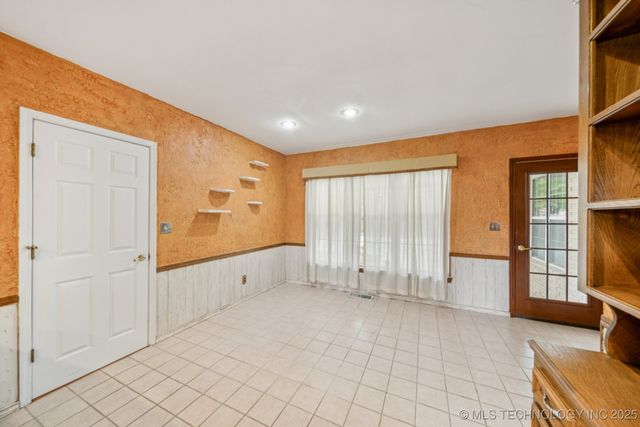 12036 S 278th East Avenue, Coweta, OK 74429