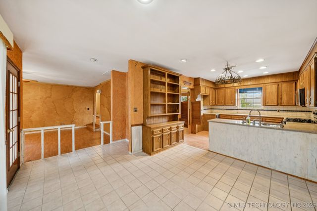 12036 S 278th East Avenue, Coweta, OK 74429