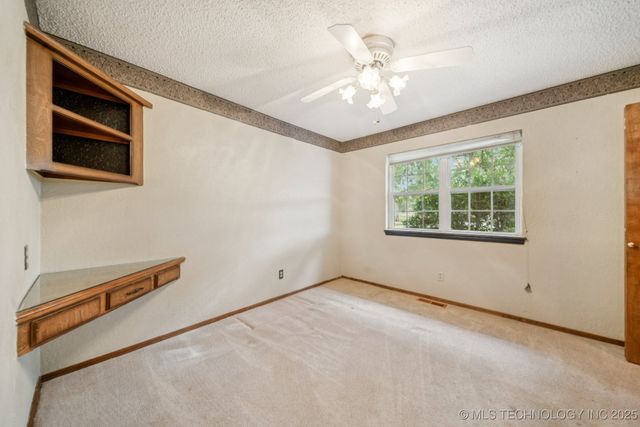 12036 S 278th East Avenue, Coweta, OK 74429