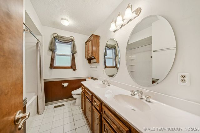 12036 S 278th East Avenue, Coweta, OK 74429